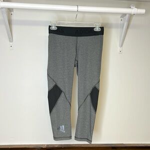 NWT Adidas Alpha Skin Black and‎ Gray Cropped Leggings- S